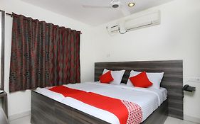 Hotel O The Oaks Residency